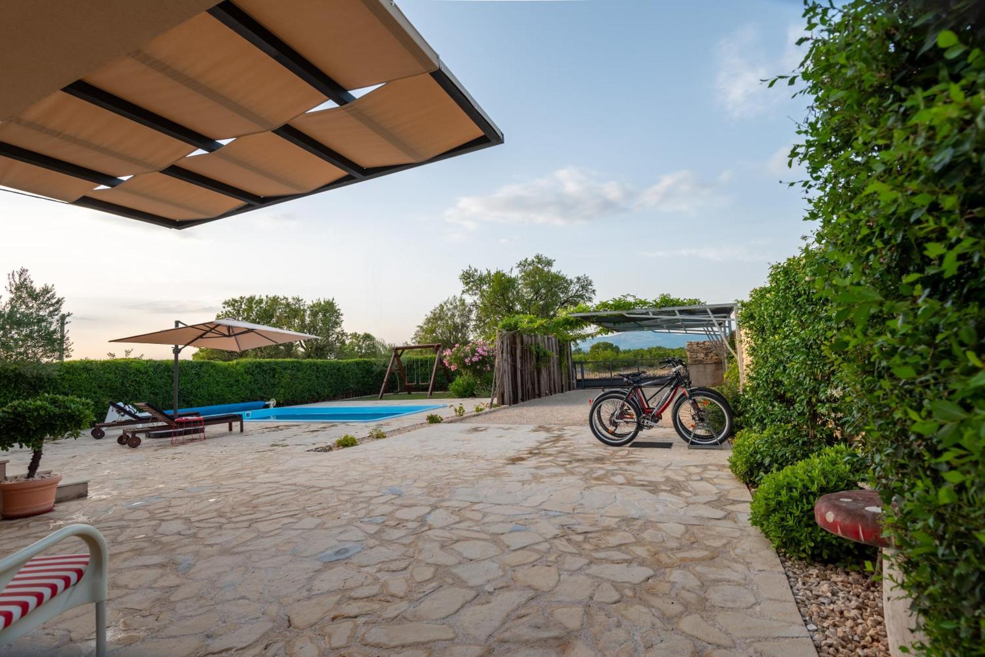 Cozy Country Home With Heated Outdoor Pool Šibenik Exterior foto